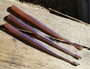 Oxblood Blue Vein Straight Tail Worm
