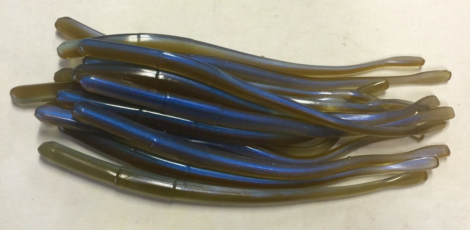 Natural Blue Shiner Straight Tail Worm